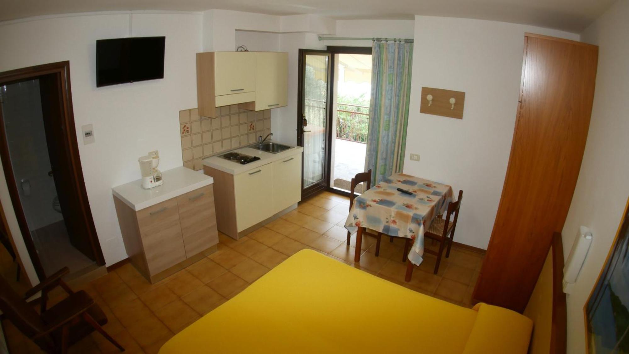 Residence Casa Maria Assenza di Brenzone Εξωτερικό φωτογραφία