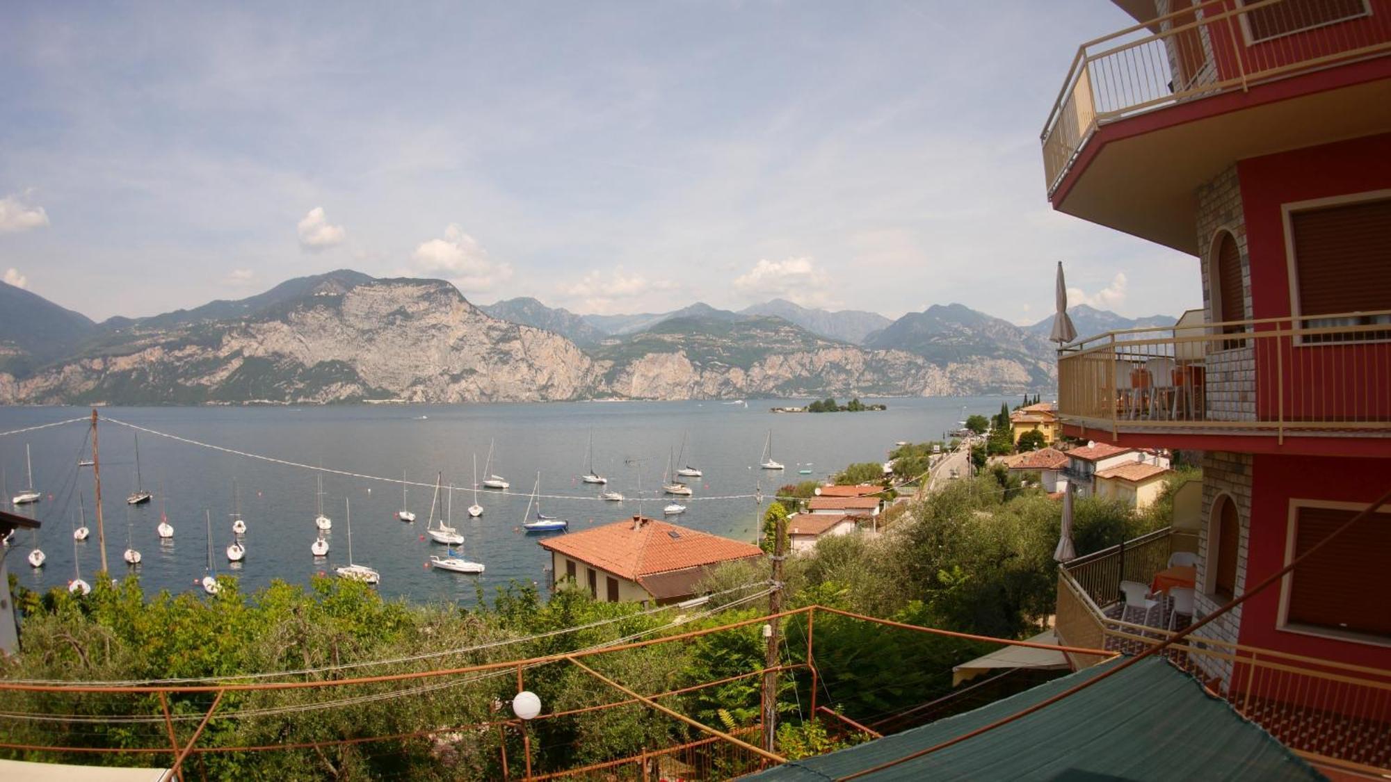 Residence Casa Maria Assenza di Brenzone Εξωτερικό φωτογραφία
